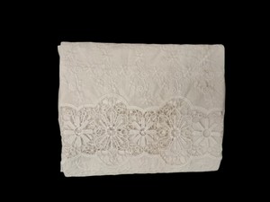 Tela Bordada de Algodón GPO Blanco de Alta Calidad Premium – Diseño Intrincado de Encaje Guipur y Motivos Florales para Prendas de Vestir - Product Image 3