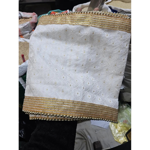 Estola Tradicional India para Boda, Color Oro Blanco, con Borde de Perlas (2.5m) - Product Image 2