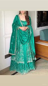Ensemble Lehenga Choli en soie vert émeraude avec broderie pour femme, tenue traditionnelle indienne et pakistanaise pour mariage, coupe ample longue jusqu'au sol - Product Image 1