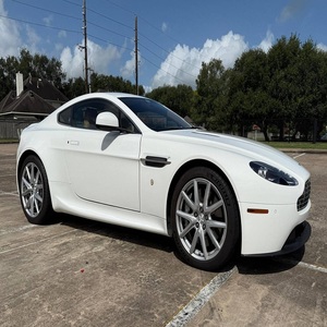 Aston Martin V8 Vantage Coupé 2013 - Product Image 2