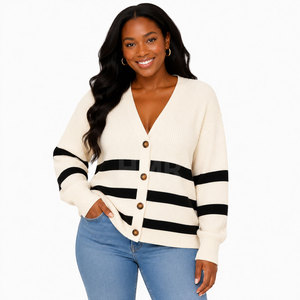 HMR Sisterhood Sorority Cardigan en acrylique tricoté rayé noir et crème, col en V, manches longues, fermeture boutonnée, haut décontracté d'automne - Product Image 1