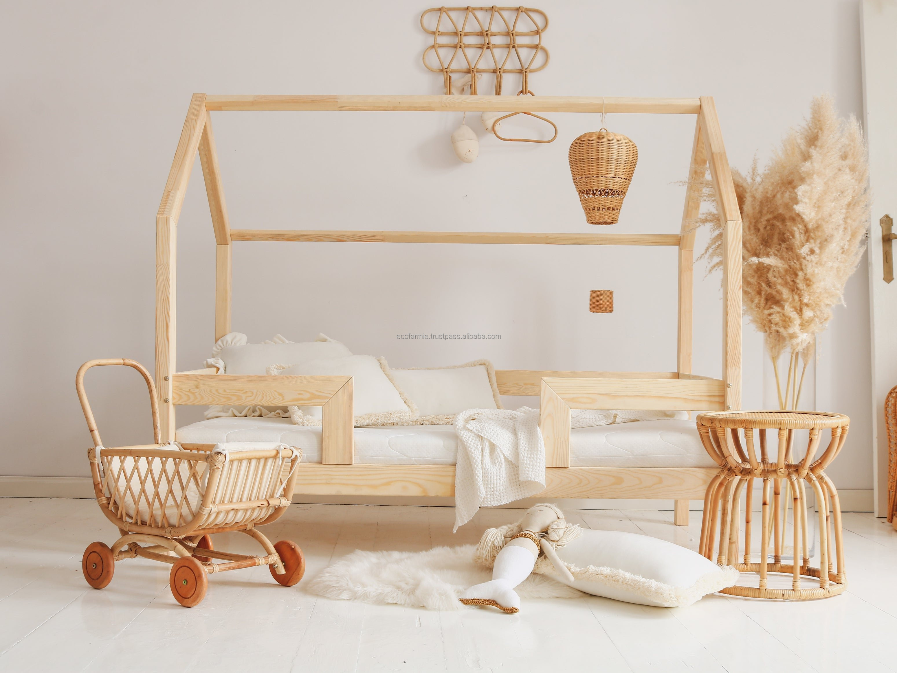天然手作り卸売籐人形ベビーベッド乳母車キッズおもちゃ