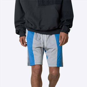 Shorts deportivos de malla de poliéster sublimados para hombre, de primera calidad, con logo personalizado, estampados para verano, para gimnasio, natación, playa y baloncesto. - Product Image 2