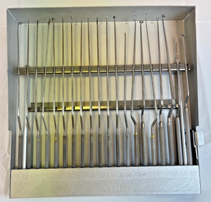 ชุดเครื่องมือผ่าตัดผ่านหลังคาไขมันพร้อมกล่องเก็บ สำหรับโรคประสาท - Product Image 1