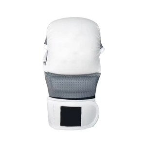 Gants de MMA de haute qualité noirs pour le sparring et le grappling avec fermeture auto-agrippante – Gants de grappling MMA Muay Thai - Product Image 5