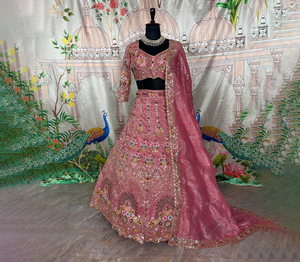 Lehenga Choli Tradicional de Seda de Diseñador al por Mayor, 3.8 Metros, Estilo Flare, Nuevo, Listo para Usar, Ropa de Fiesta India y Pakistaní para Mujer, Invierno - Product Image 1