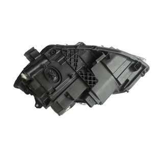 ไฟหน้าซ้าย+ขวาสีแดงสำหรับรถยนต์เมอร์เซเดสเบนซ์ เอ-คลาส W176 A180 A200 A45 AMG อุปกรณ์ตกแต่งสำหรับรถยนต์เมอร์เซเดส เอ-คลาส - Product Image 3