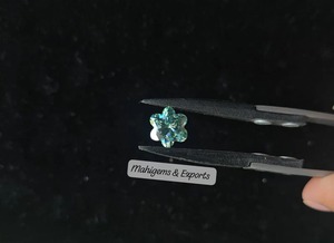แหวนและจี้ทำมือประดับมอยส์ซาไนต์สีฟ้าซีแยนรูปดอกไม้ 6 กลีบ จำนวน 3 ชิ้น คุณภาพ VVS แบบสั่งทำพิเศษ - Product Image 3