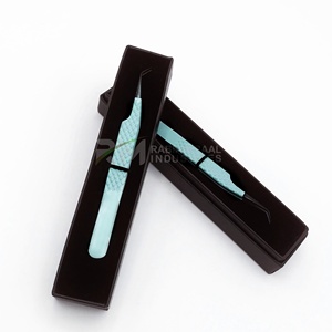 Pinces à cils RMI en acier inoxydable, pointe plasma noire de précision et pinces à cils couleur bleu poudre, emballage en boîte - Product Image 3