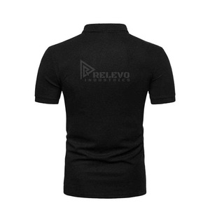 Polo à manches courtes noir pour homme Relevo Industries avec logo imprimé au dos, coupe classique pour homme - Product Image 6