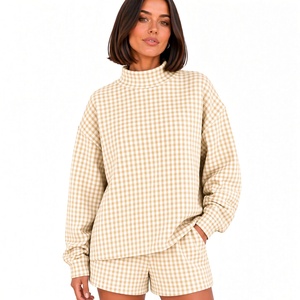 Ensemble de survêtement oversize à carreaux pour femme, avec short au-dessus du genou, confortable et tendance, deux pièces en polyester/coton - Product Image 5