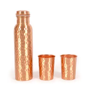 Bouteille d'eau en cuivre pur avec une brillance métallique naturelle, surface polie lisse, ton or élégant, qualité supérieure - Product Image 2