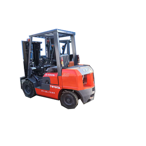 Chariots élévateurs Toyota d'occasion de 3 tonnes avec moteur d'origine, performances de haute qualité, prix compétitifs pour les mines, les chantiers de construction, les ports - Product Image 1
