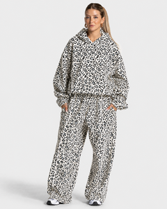 Sweat à capuche intégral pour femme, blanc et noir, imprimé léopard, avec détails contrastants, respirant, doublé, respectueux de l'environnement, manches longues, streetwear décontracté haut de gamme - Product Image 1