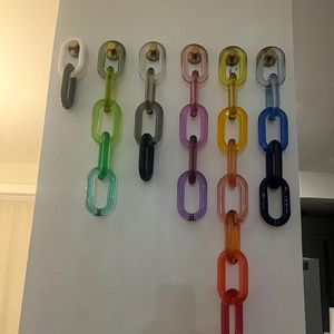 Cadena Decorativa de Resina ICON, Hecha a Mano, de la Mejor Calidad, Diseño Único, Adorable para Decoración de Paredes - Product Image 2