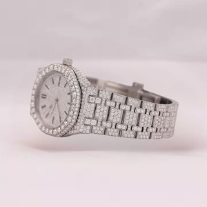 Reloj de Diamantes Moissanite de Diseño para Hombre, Más Vendido, Resistente al Agua, de Lujo, para Uso Casual y de Negocios, Disponible para la Venta - Product Image 3