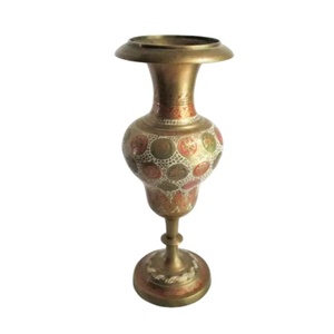 Vente en gros de vase de table de mariage en aluminium peint à la main avec dessin floral moderne unique de qualité en laiton antidérapant de style vintage - Product Image 1