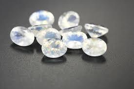 Pequeña forma redonda Arco Iris piedra lunar Palma piedra cristal pulido piedras preciosas curación cristales y piedras y cristales venta a granel OEM - Product Image 3