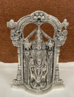 Statue en laiton de seigneur Tirupati Balaji Venkateswara, fabriquée à la main pour la maison, le Temple, le bureau ou le magasin, Puja Ghar pour le culte