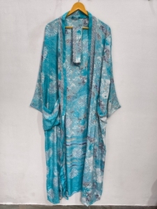 Robe en soie longue jusqu'aux chevilles, robe multicolores, robe de nuit, robe indienne vintage en soie recyclée, kimono en sari - Product Image 5