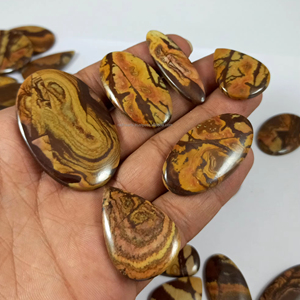 พลอยแจสเปอร์ธรรมชาติจากออสเตรเลีย รูปทรงคาโบชอง ขัดเงา คริสตัลบำบัด พลอยแท้สำหรับทำเครื่องประดับที่ไม่เหมือนใคร - Product Image 1