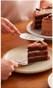 Stainless Steel <b>Cake</b> <b>Server</b> With Engraved Monogram Irregular Shape Dishwasher Safe Ideal For Parties <b>Cake</b> Serving And Wedding - Product Image 5