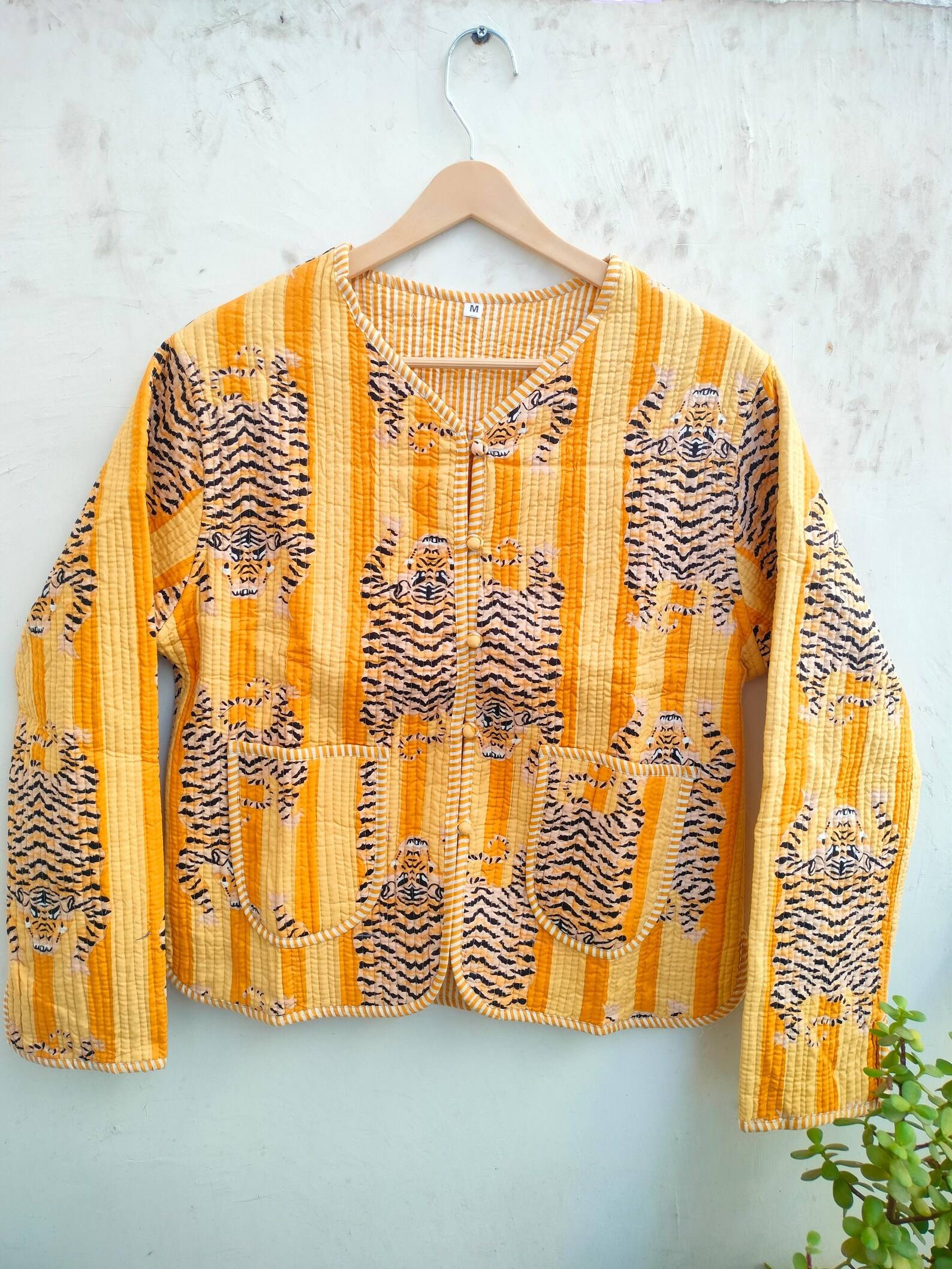 เช่นเดียวกับภาพ