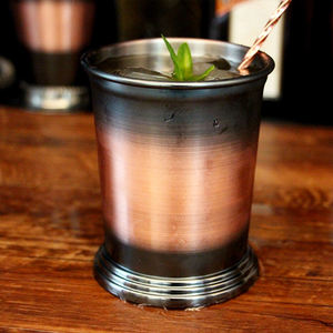 Vaso Mint Julep de Cobre Antiguo, Vaso para Cócteles de Acero Inoxidable Cepillado, Vaso de Metal Vintage para Bourbon con Base, Utensilios de Bar - Product Image 1