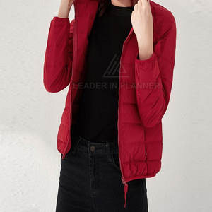 Chaqueta acolchada cómoda hecha a medida para mujer, de manga larga, transpirable, para invierno, en venta en línea. - Product Image 3