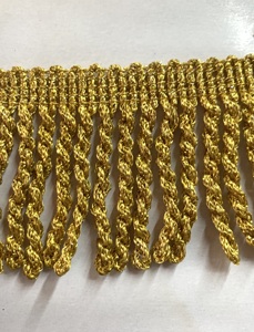 Flecos de Borlas Metálicas Doradas de Nailon 100% de 6 cm (2.5 Pulgadas), Ecológicos y Bordados para Adornos de Alfombras y Bolsos - Venta al por Mayor - Product Image 2