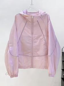 Chaqueta Cortavientos Morada Personalizada para Mujer, Ligera, con Capucha, Ribete Reflectante, Impermeable, Ropa Deportiva para Exteriores - Product Image 2