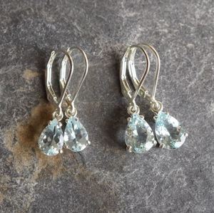 Boucles d'oreilles pendantes en argent sterling 925 avec pierre d'aquamarine en forme de poire, délicates et élégantes, bijoux en pierre précieuse bleue, cadeau pour elle - Product Image 2