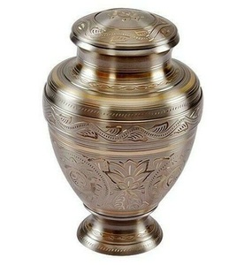 Hermosa urna conmemorativa de cenizas para adultos, estilo americano/europeo, con hoja de estaño y latón completamente grabada, para almacenamiento de cenizas. - Product Image 1