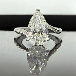 Anillo de compromiso con diamante talla pera, banda pavé retorcida, anillo solitario de oro blanco, anillo de promesa elegante para mujer - Product Image 1