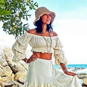 Ensemble coordonné bohème blanc pour femmes, haut court à épaules dénudées, jupe longue superposée, tenue de plage d'été, ensemble deux pièces - Product Image 2