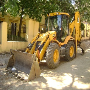รถตักล้อยางอเนกประสงค์มือสอง JCB 4CX สภาพดี ราคาถูก ขาย - Product Image 4