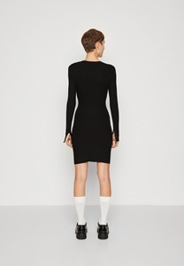 ซัพพลายเออร์ชุดเดรสทรงเข้ารูปแขนยาวผ้าริบยอดนิยม รับทำโลโก้ตามสั่ง ขั้นต่ำในการสั่งซื้อจำนวนมาก - Product Image 6