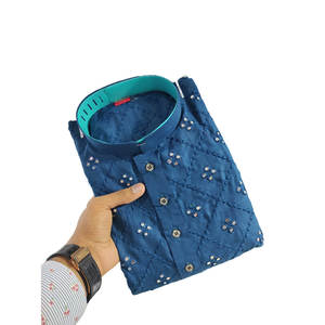 ชุดคุर्ตาผู้ชายพร้อมใส่ ผ้าฝ้ายปักลายสวยงาม ประดับกระจก พร้อมกางเกงปาจามา รุ่นรามา - Product Image 1