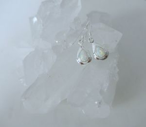 Boucles d'oreilles en opale blanche, argent sterling, opale scintillante, bijoux pierre de naissance d'octobre, cadeau élégant pour elle - Product Image 5