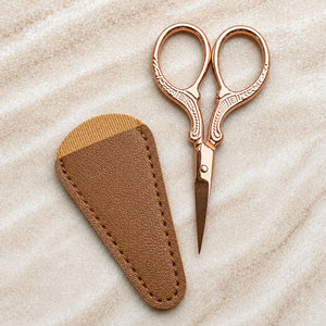 Ciseaux à broder en gros avec étui de protection, ciseaux de couture couleur personnalisée - Product Image 6