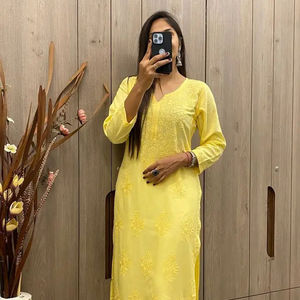 ชุดเดรสลำลองผ้าเรยอนทันสมัย ตกแต่งด้วยงานปักด้ายฝ้าย คัลเลอร์คอมบิเนชั่นสวยหรู คุณภาพสูง เหมาะสำหรับใส่ในชีวิตประจำวัน - Product Image 1