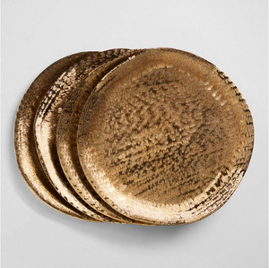 Assiette de présentation artisanale en acier inoxydable plaqué or, écologique, gravée, style classique, personnalisable pour la maison et les tables de mariage - Product Image 1