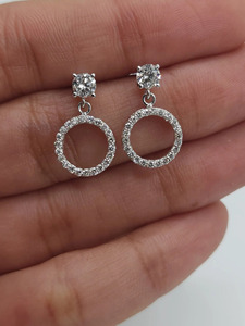 Boucles d'oreilles en or jaune 14 carats avec diamants de laboratoire taille Asscher - Product Image 2