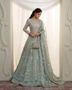 Vestido de Fiesta Pakistaní Verde Menta de Primera Calidad, Vestido de Lujo con Lentejuelas y Redes, Traje Anarkali de Boda con Bordado Intenso - Product Image 6
