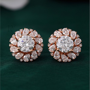 Pendientes de Diamantes Florales con Halo de 3.61 CT, Cultivados en Laboratorio, Oro Rosa de 14K, Cierre de Rosca, para Fiestas, Chapados en Rodio y Oro - Product Image 1