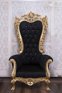 Chaise trône à dossier haut en bois moderne et attrayante, fabriquée avec du bois de qualité supérieure - Product Image 1