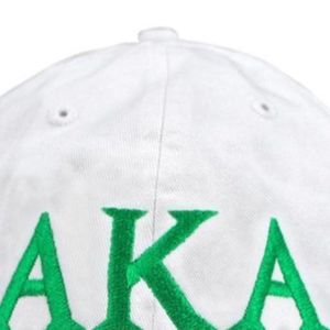 Gorra de Béisbol Ajustable de Algodón Blanca con Letras Griegas Bordadas en Verde, Gorro de Sororidad para Mujer, Uso Casual - Product Image 5
