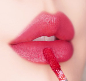 Tinte Labial Líquido BLACK ROUGE MARA, Color Humectante y Transparente, 1.5g, Estilo Moderno - Product Image 4