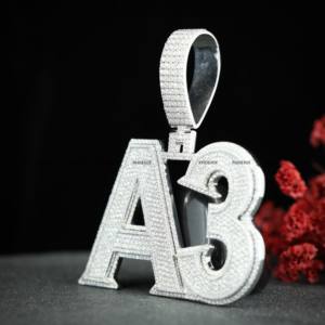 Pendentif en argent sterling 925 avec lettres et chiffres, diamant moissanite VVS taille brillant rond, idéal pour un cadeau par Phoenix Enterprise - Product Image 4