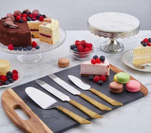 Juego de 3 Cuchillos para Queso de Acero Inoxidable con Mango Texturizado Dorado, Espátula para Pastel, Esparcidor de Mantequilla, Herramientas para Queso - Product Image 6
